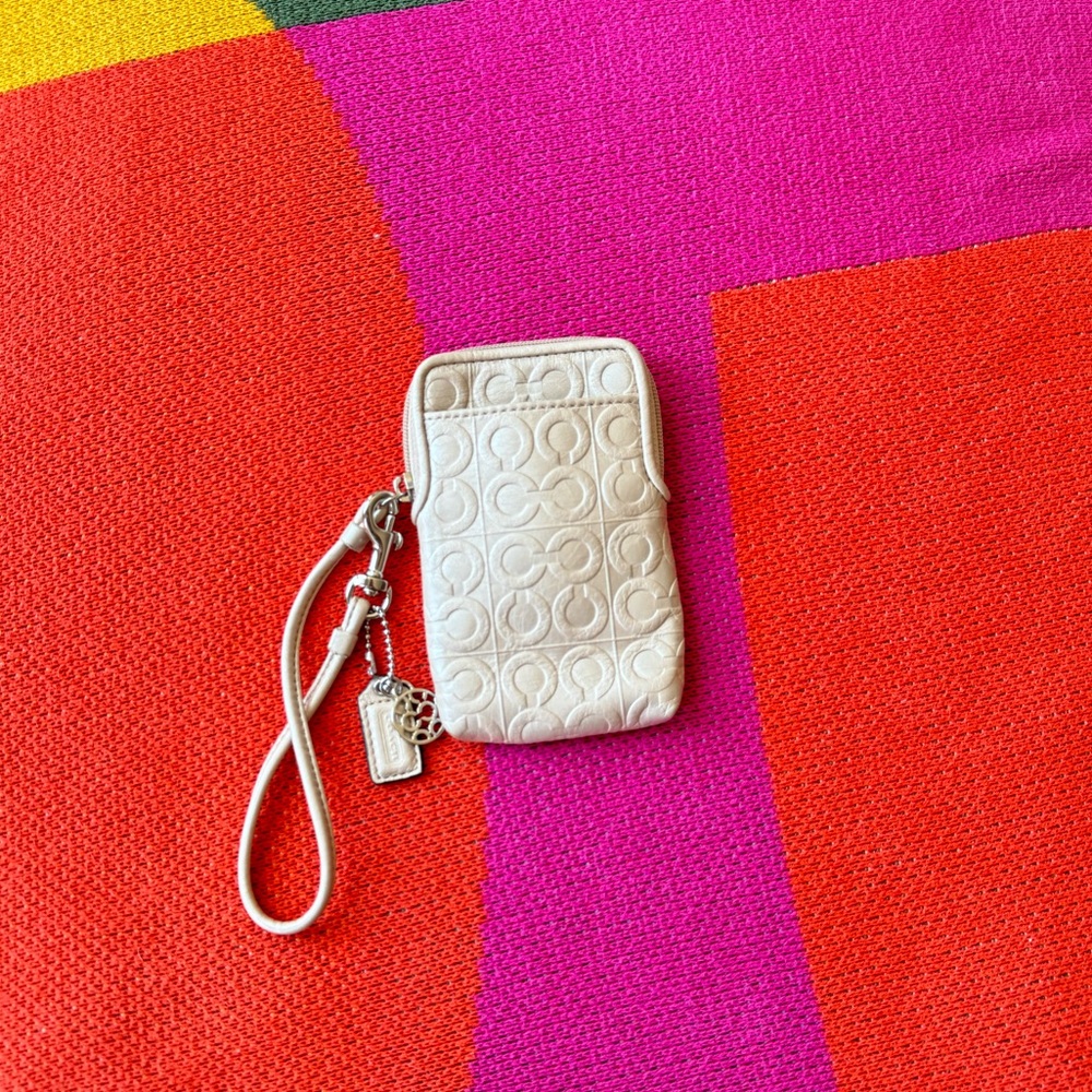 Coach Op Art Signature C Leather Wristlet